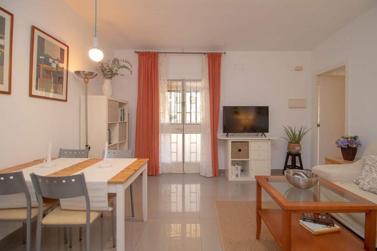 C52 - Seaside 2 Bedrooms By The Center Málaga Eksteriør bilde